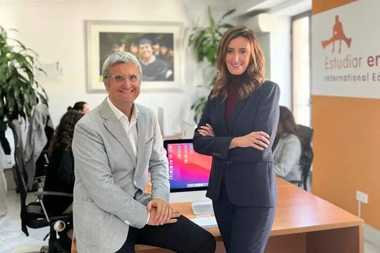 directores del programa academico estudiar en canada