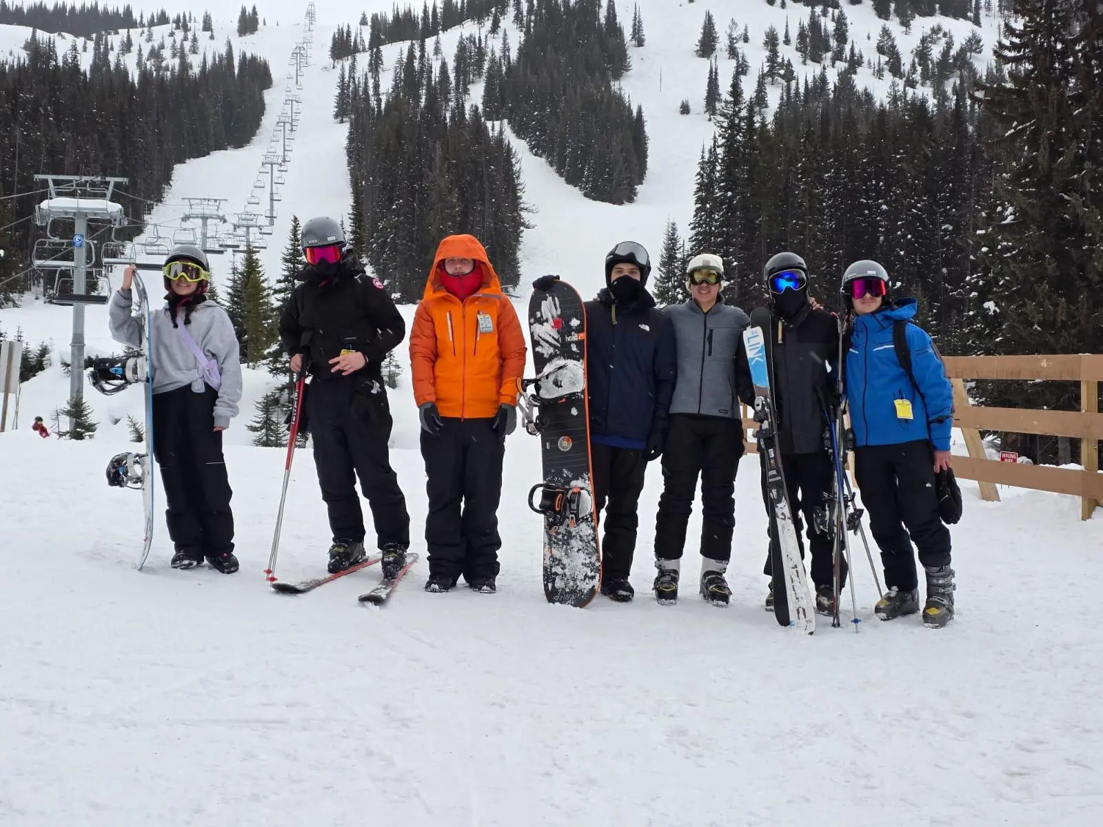 estudiantes de bachillerato en canada en la nieve
