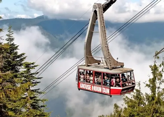 Montaña Grouse, a las afueras de Vancouver en Columbia Británica